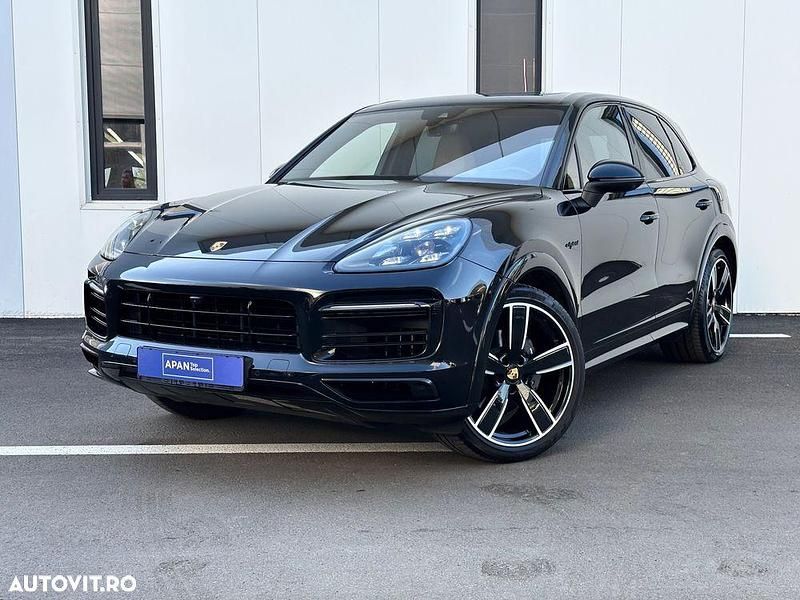 Culoarenegru Utilizat 2021 Porsche Cayenne S E-Hybrid SUV | 72.900 EUR - Imagine 1/4