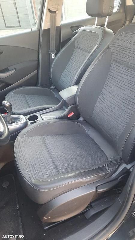 Second-hand Opel Astra Edition 110 CP (80 kW) 2014 Culoarenegru Monovolum