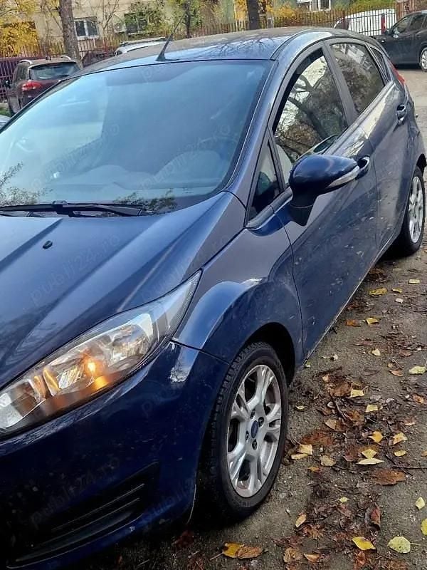 Second-hand Ford Fiesta 80 CP (58 kW) 2016 Albastru Berlinǎ