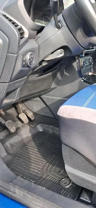 Second-hand Ford Ecosport 125 CP (91 kW) 2021 Albastru SUV