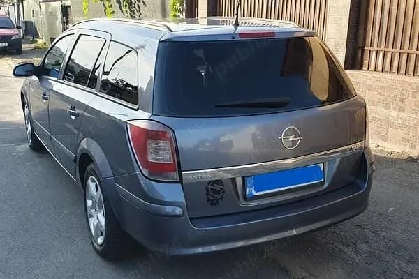 Gri Utilizat 2008 Opel Astra Berlinǎ | 2.200 EUR (Preț OK) - Imagine 1/4