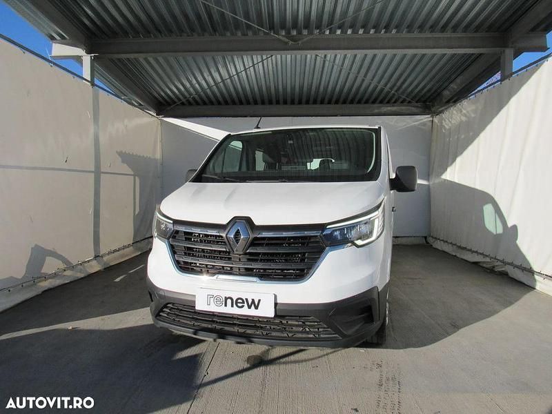 Second-hand Renault Trafic Life 110 CP (80 kW) 2021 Alb Monovolum