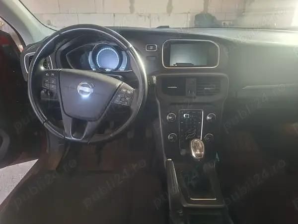 Utilizat 2013 Volvo V40 Break | 6.200 EUR (Preț OK) - Imagine 1/4