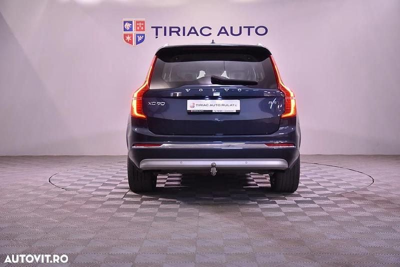 Second-hand Volvo XC90 Inscription 250 CP (183 kW) 2022 Culoarenegru SUV
