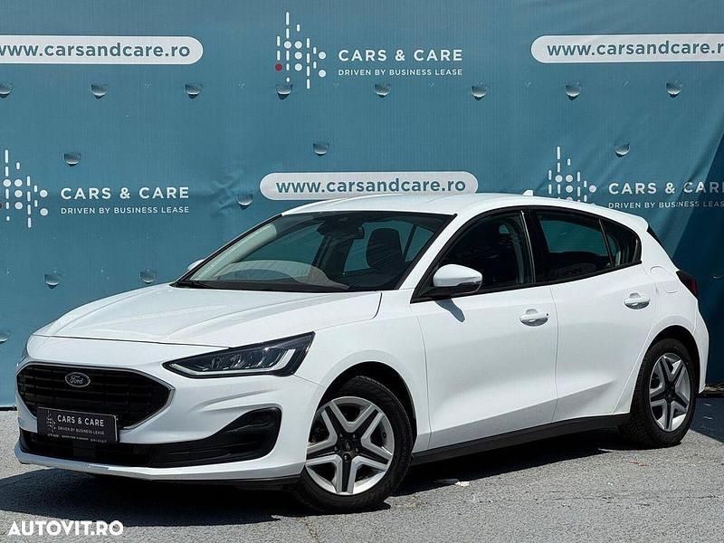 Culoarealb Utilizat 2022 Ford Focus Hatchback | 14.390 EUR (Puțin scump) - Imagine 1/4