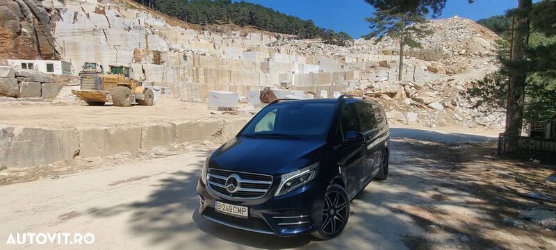 Albastru Utilizat 2017 Mercedes V250 Avantgarde Monovolum | 52.500 EUR (Scump) - Imagine 1/4
