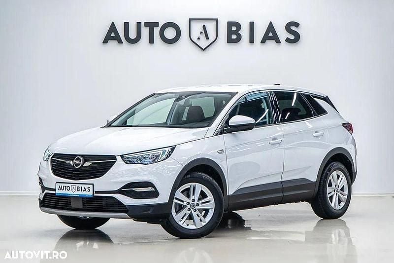 Culoarealb Utilizat 2020 Opel Grandland X Innovation SUV | 10.990 EUR (Preț OK) - Imagine 1/4