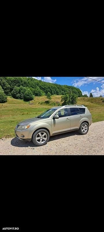 Culoaregalbeuriu Utilizat 2008 Mitsubishi Outlander Instyle SUV | 4.999 EUR (Preț bun) - Imagine 1/4