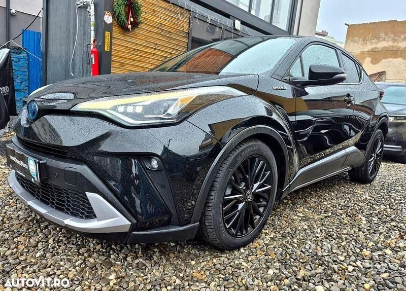 Second-hand Toyota C-HR 122 CP (89 kW) 2021 Culoarenegru SUV