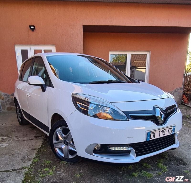 Alb Utilizat 2013 Renault Scénic III Monovolum | 5.800 EUR (Preț OK) - Imagine 1/4