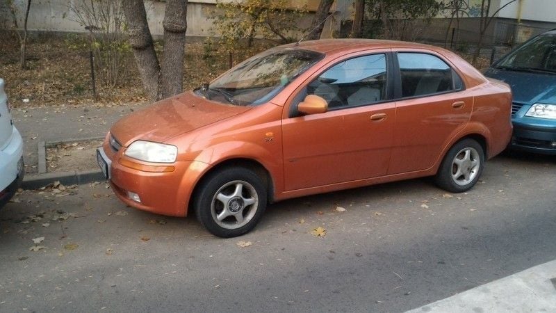 Second-hand Chevrolet Kalos 95 CP (69 kW) 2005 Portocaliu Berlinǎ