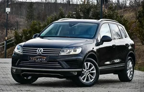 Second-hand VW Touareg Executive 262 CP (192 kW) 2015 Negru SUV