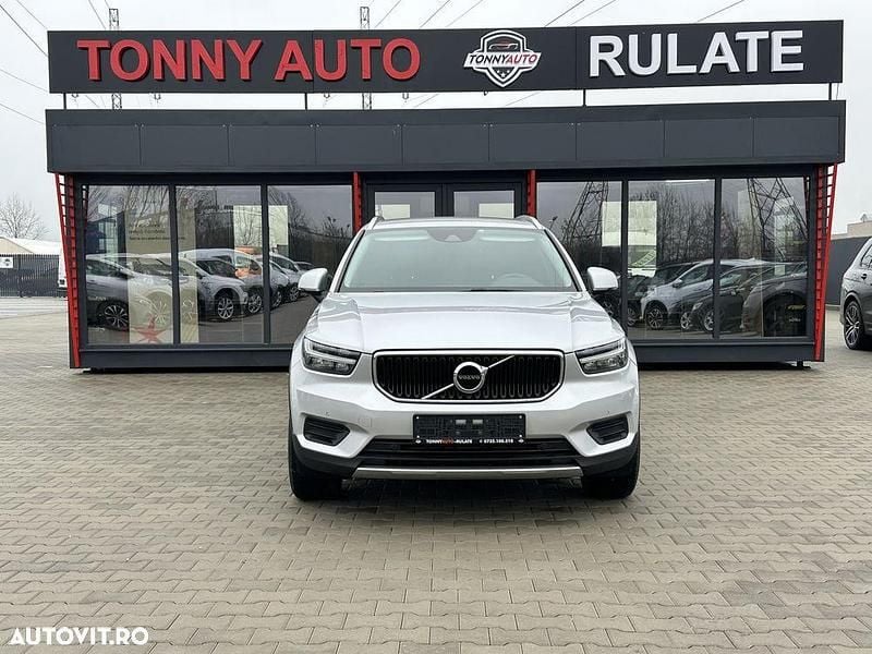 Culoareargint Second-hand 2019 Volvo XC40 Momentum SUV | 17.490 EUR (Preț bun) - Imagine 1/4