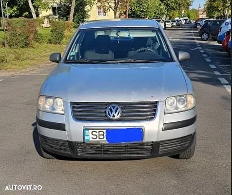 Culoaregri Utilizat 2001 VW Passat Berlinǎ | 2.190 EUR (Preț OK) - Imagine 1/4