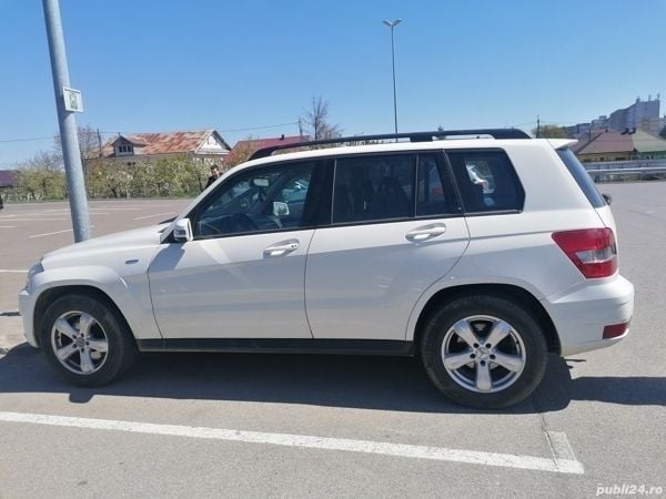 Utilizat 2010 Mercedes GLK220 SUV | 9.555 EUR (Preț OK) - Imagine 1/4