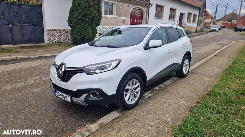 Culoarealb Utilizat 2015 Renault Kadjar XMOD SUV | 10.400 EUR (Preț bun) - Imagine 1/4