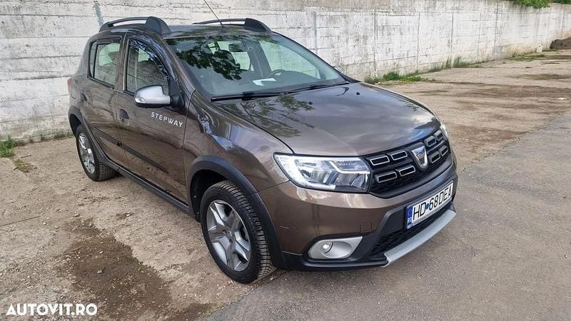 Maro Utilizat 2018 Dacia Sandero Prestige Hatchback | 7.850 EUR (Preț OK) - Imagine 1/4