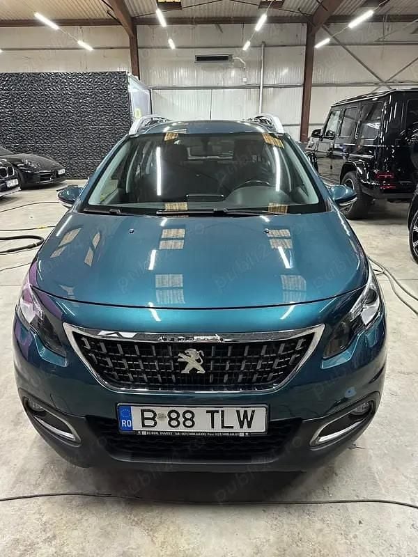 Verde Second-hand 2017 Peugeot 2008 SUV | 7.500 EUR (Preț bun) - Imagine 1/4