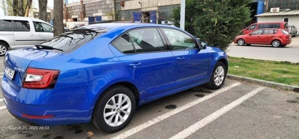 Albastru Utilizat 2018 Skoda Octavia Berlinǎ | 15.499 EUR (Puțin scump) - Imagine 1/4