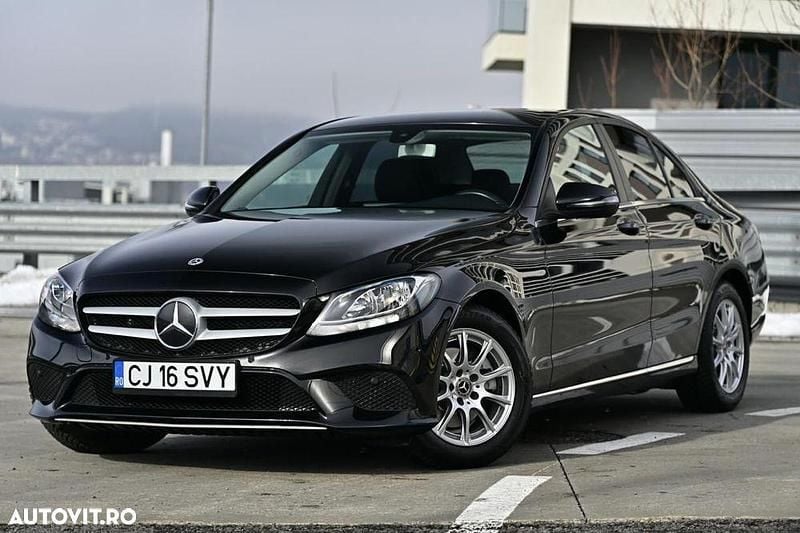 Second-hand Mercedes C200 150 CP (110 kW) 2018 Culoarenegru Berlinǎ