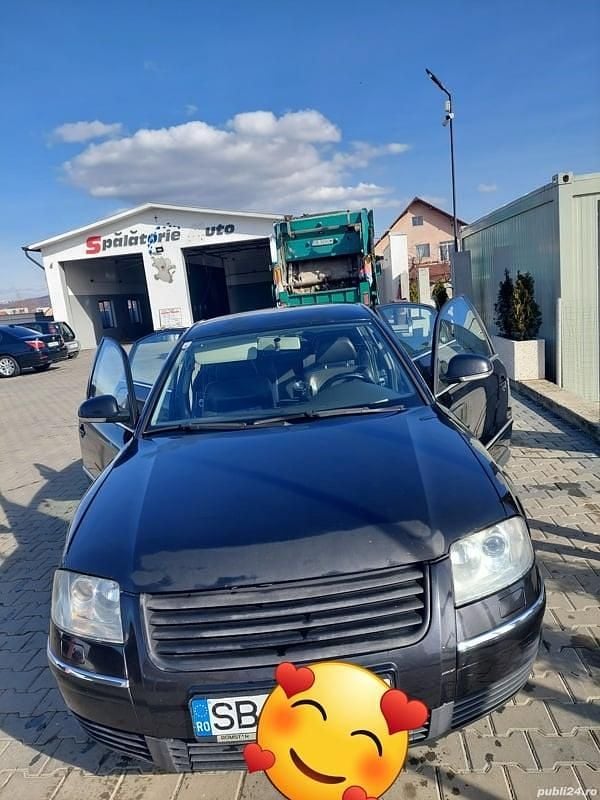 Utilizat 2004 VW Passat Berlinǎ | 2.000 EUR (Preț OK) - Imagine 1/4