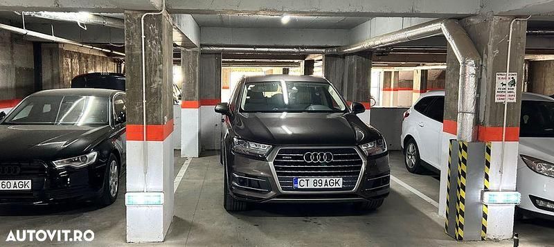 Culoaremaro Utilizat 2015 Audi Q7 SUV | 31.900 EUR - Imagine 1/4