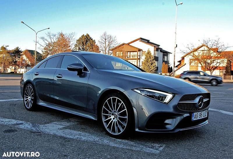 Gri Utilizat 2018 Mercedes 300 Cabrio | 33.900 EUR - Imagine 1/4