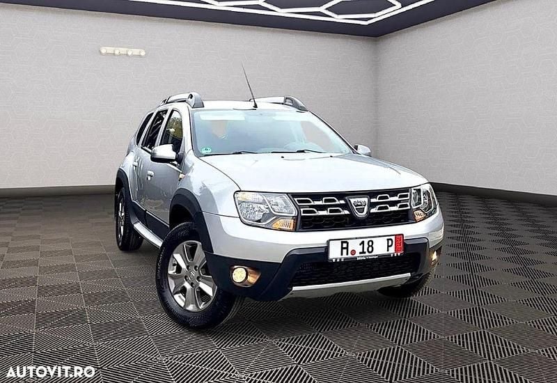 Second-hand Dacia Duster Lauréate 125 CP (91 kW) 2015 Culoareargint SUV