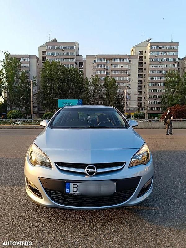 Culoarealbastru Utilizat 2017 Opel Astra Enjoy Berlinǎ | 7.700 EUR (Preț OK) - Imagine 1/4