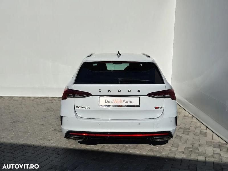 Second-hand Skoda Octavia RS 200 CP (147 kW) 2022 Culoarealb Break