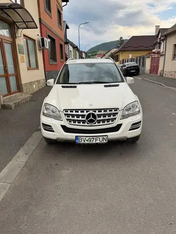 Utilizat 2010 Mercedes ML320 SUV | 11.000 EUR - Imagine 1/4