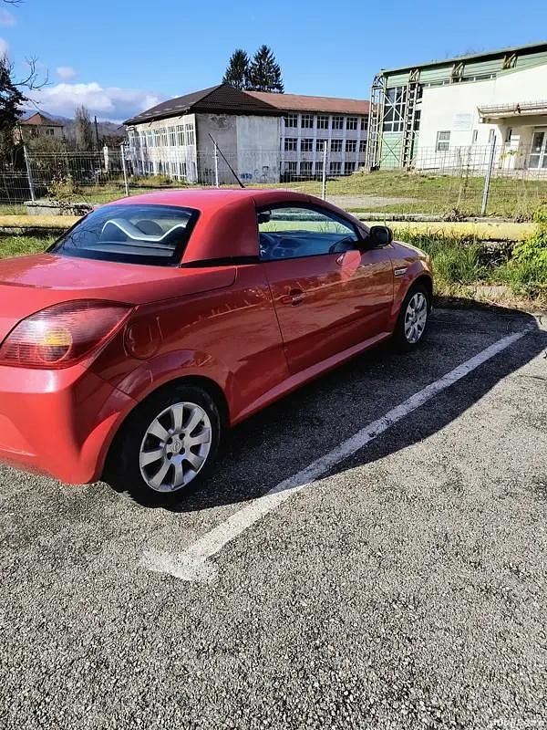 Second-hand Opel Tigra 125 CP (91 kW) 2005 Cabrio