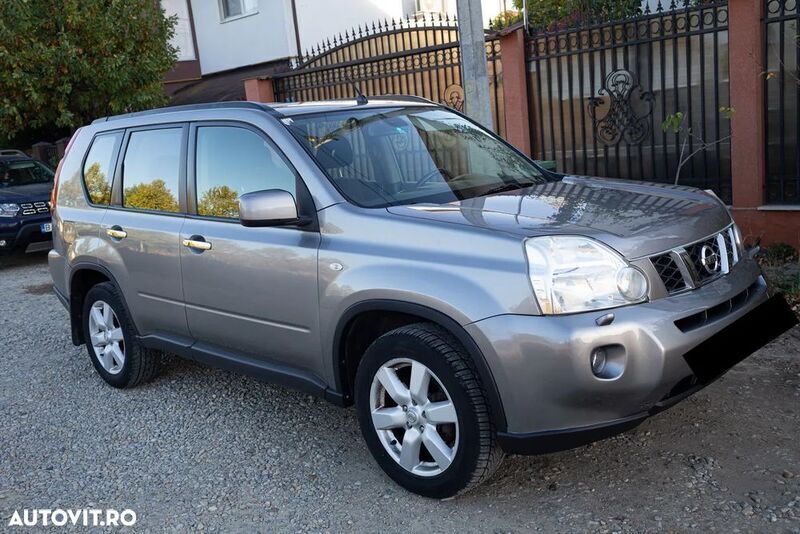 Gri Utilizat 2007 Nissan X-Trail SUV | 6.500 EUR (Puțin scump) - Imagine 1/4