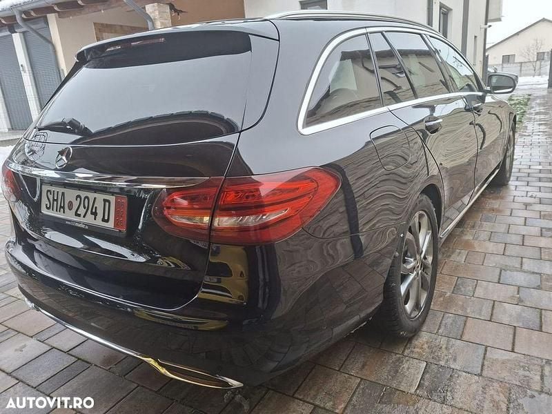 Second-hand Mercedes C220 Exclusive 170 CP (125 kW) 2015 Culoarenegru Break