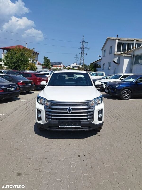 Second-hand Ssangyong (KGM) Musso 181 CP (133 kW) 2023 Alb SUV