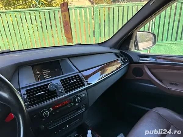 Second-hand BMW X5 245 CP (180 kW) 2011 Negru SUV