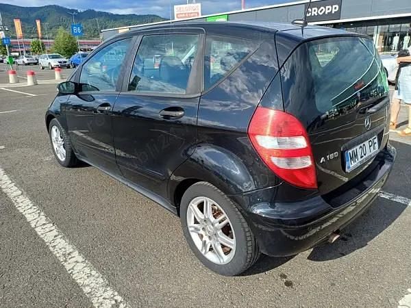 Second-hand Mercedes A180 109 CP (80 kW) 2007 Negru Hatchback