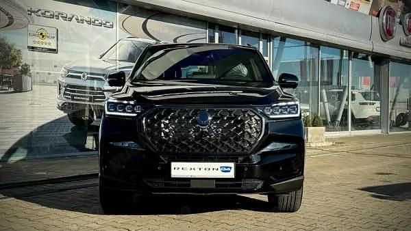 Negru Nouă 2025 Ssangyong (KGM) Rexton SUV | 50.000 EUR (Preț OK) - Imagine 1/4