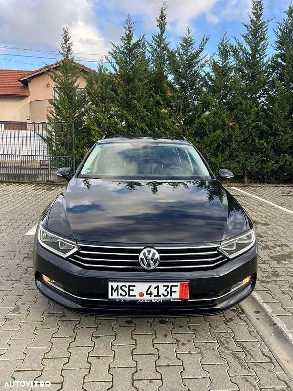 Culoarenegru Utilizat 2015 VW Passat Comfortline Break | 9.350 EUR (Preț OK) - Imagine 1/4