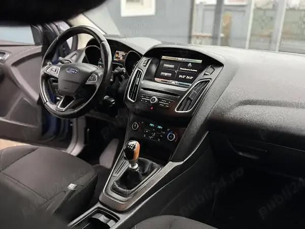 Second-hand Ford Focus 2016 Albastru Hatchback
