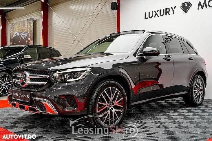 Gri Utilizat 2021 Mercedes 200 Exclusive SUV | 37.485 EUR (Preț bun) - Imagine 1/4