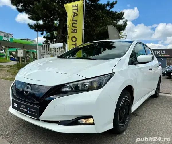 Alb Utilizat 2023 Nissan Leaf Hatchback | 21.900 EUR - Imagine 1/4