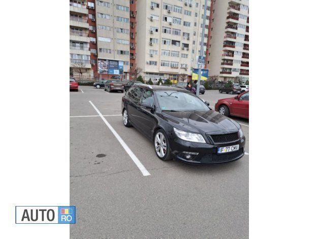 Negru Utilizat 2010 Skoda Octavia vRS Break | 7.990 EUR (Puțin scump) - Imagine 1/4