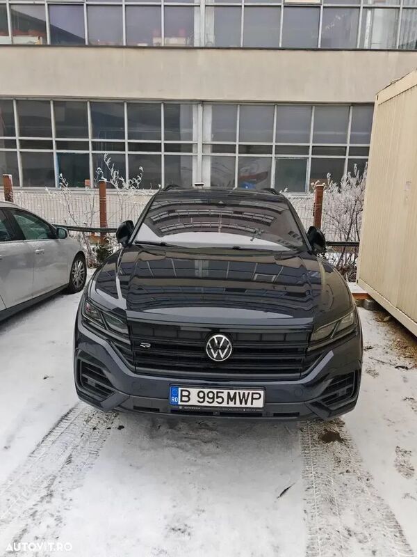 Albastru Utilizat 2022 VW Touareg Style SUV | 64.800 EUR - Imagine 1/4