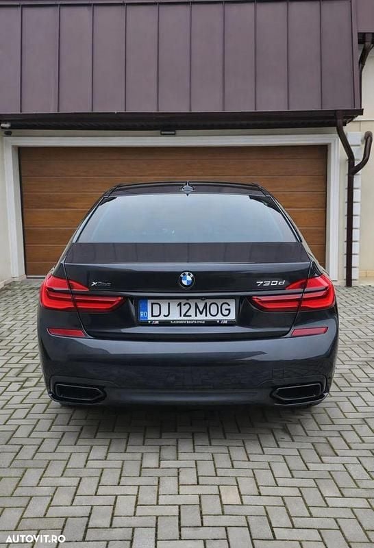 Second-hand BMW 730 Comfort Edition 265 CP (194 kW) 2016 Culoarenegru Berlinǎ