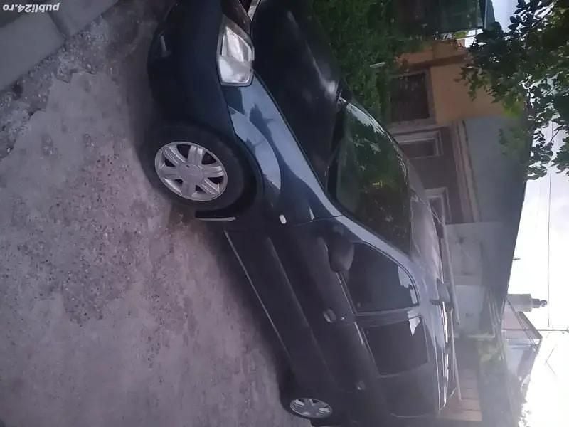 Utilizat 2007 Dacia Logan Berlinǎ | 2.150 EUR - Imagine 1/4