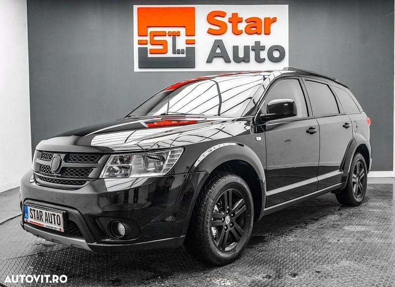 Culoarenegru Utilizat 2015 Fiat Freemont Lounge SUV | 6.490 EUR - Imagine 1/4
