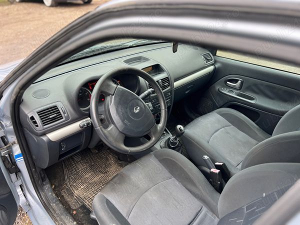 Utilizat 2005 Renault Clio II Hatchback | 1.400 EUR (Preț OK) - Imagine 1/4