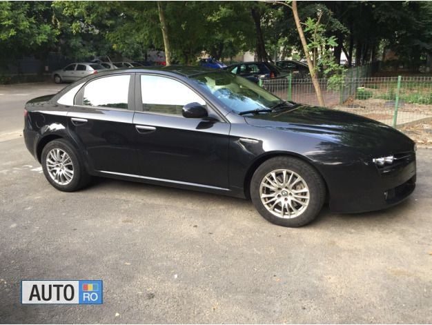 Second-hand Alfa Romeo 159 150 CP (110 kW) 2009 Negru Berlinǎ