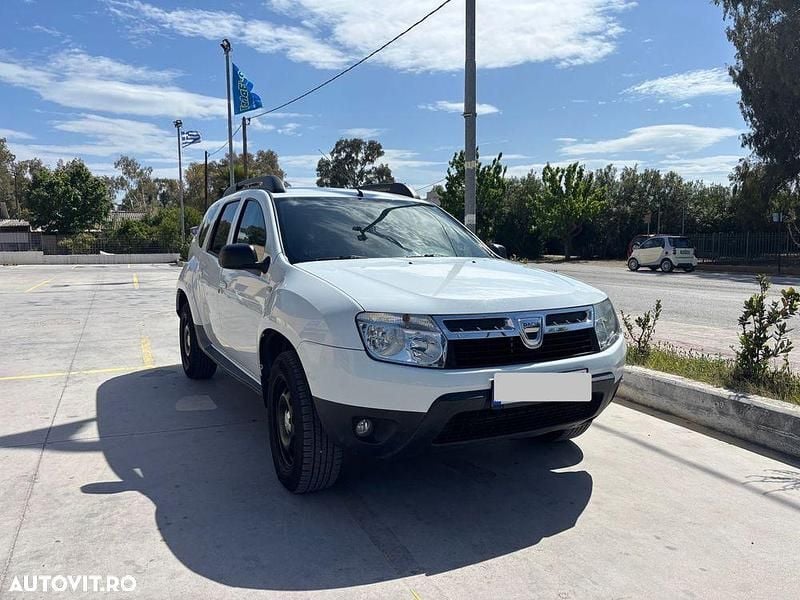 Culoarealb Utilizat 2011 Dacia Duster Ambiance SUV | 6.950 EUR (Puțin scump) - Imagine 1/4